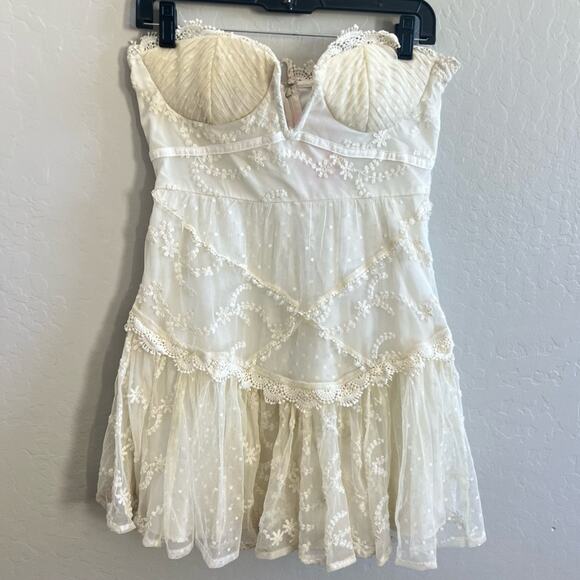 ASOS DESIGN embroidered bardot cupped mini dress - Picture 2 of 6